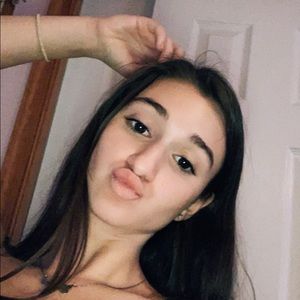 Meet your Posher, Giana